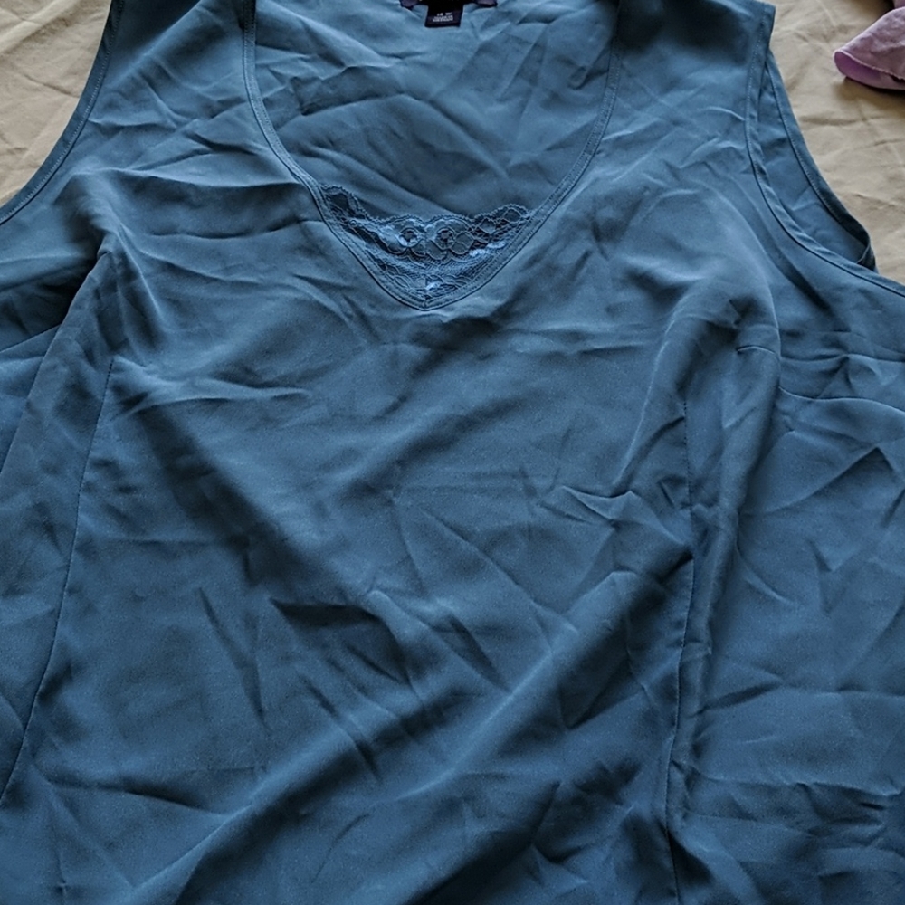 Romans size 18W blue camisole